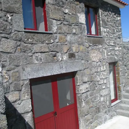 Melo's Place * Madalena (Azores)