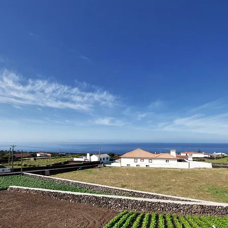 Melo's Place Madalena (Azores)