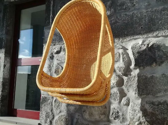 Melo's Place マダレナ