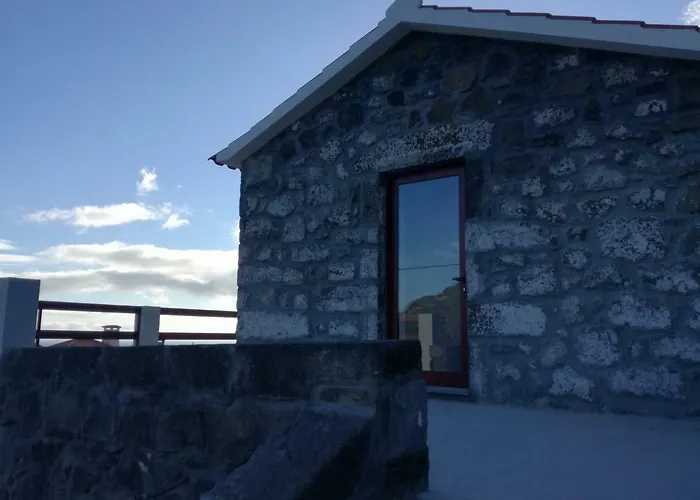 Melo's Place * マダレナ