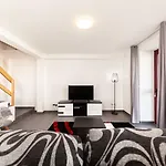 בית נופש Melo's Place *