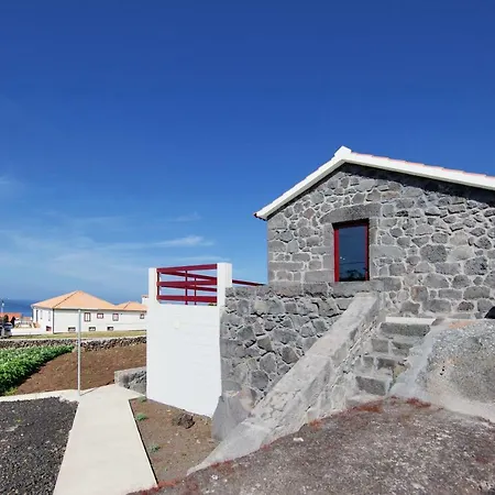 Melo's Place Holiday home