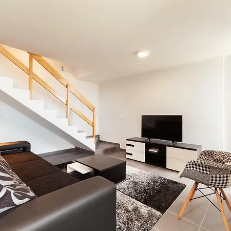 Melo's Place Tatil Evi