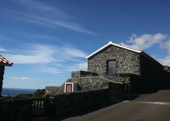 Melo's Place Madalena (Azores)
