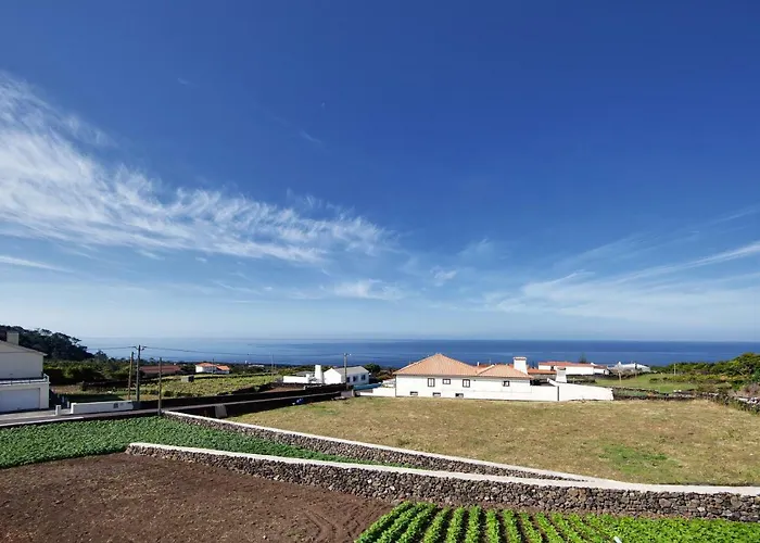 Melo's Place Madalena (Azores)